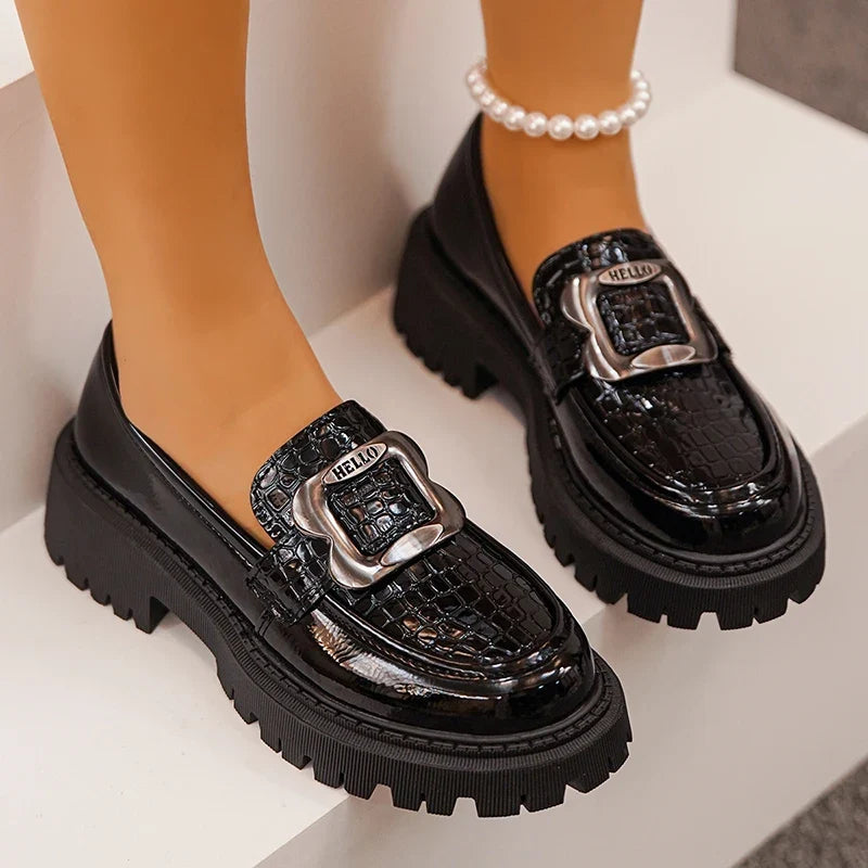 Fashion Metal Decor Platform Loafers Women 2026 Slip On Thick Sole Oxford Shoes Woman Plus Size Snake Pattern Pu Leather Shoes