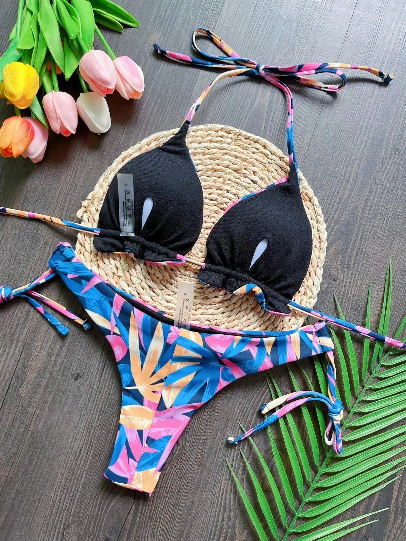 2026 New Women's Swimsuit Neck Hanging Bikini Set Split Beach Swimsuit 2-piece Set with Tassel Decoration