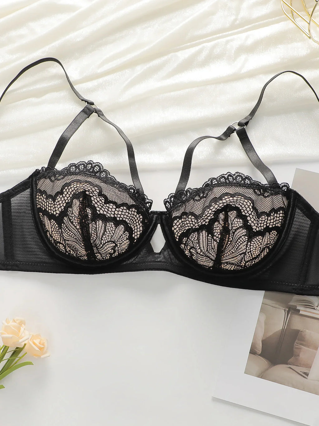 High Quality New Sexy Underwear For Women's Lace Transparent Hollow 3/4 Bra Gathering Steel Ring Push Up Underwear Set HR2634