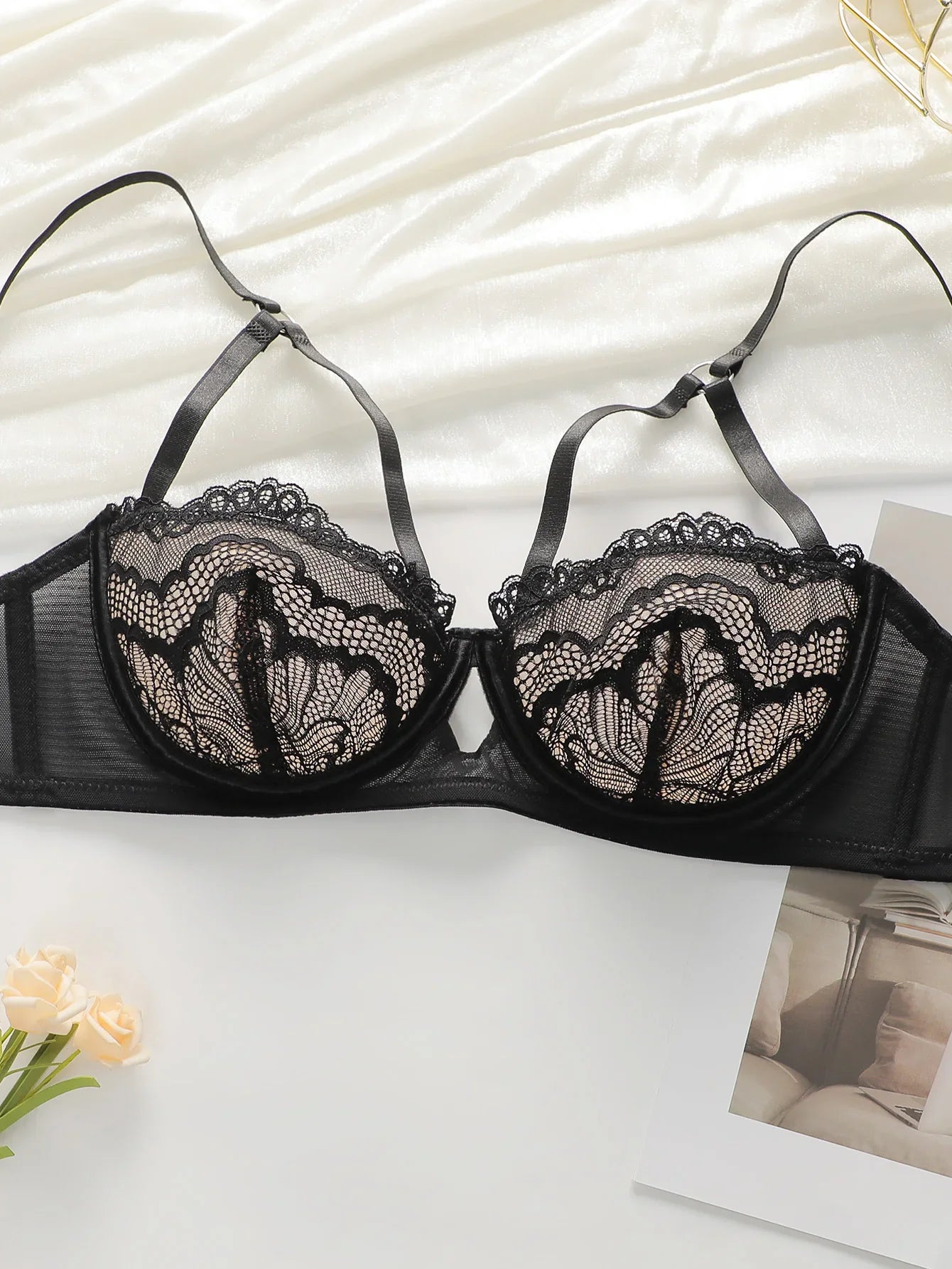 High Quality New Sexy Underwear For Women's Lace Transparent Hollow 3/4 Bra Gathering Steel Ring Push Up Underwear Set HR2634