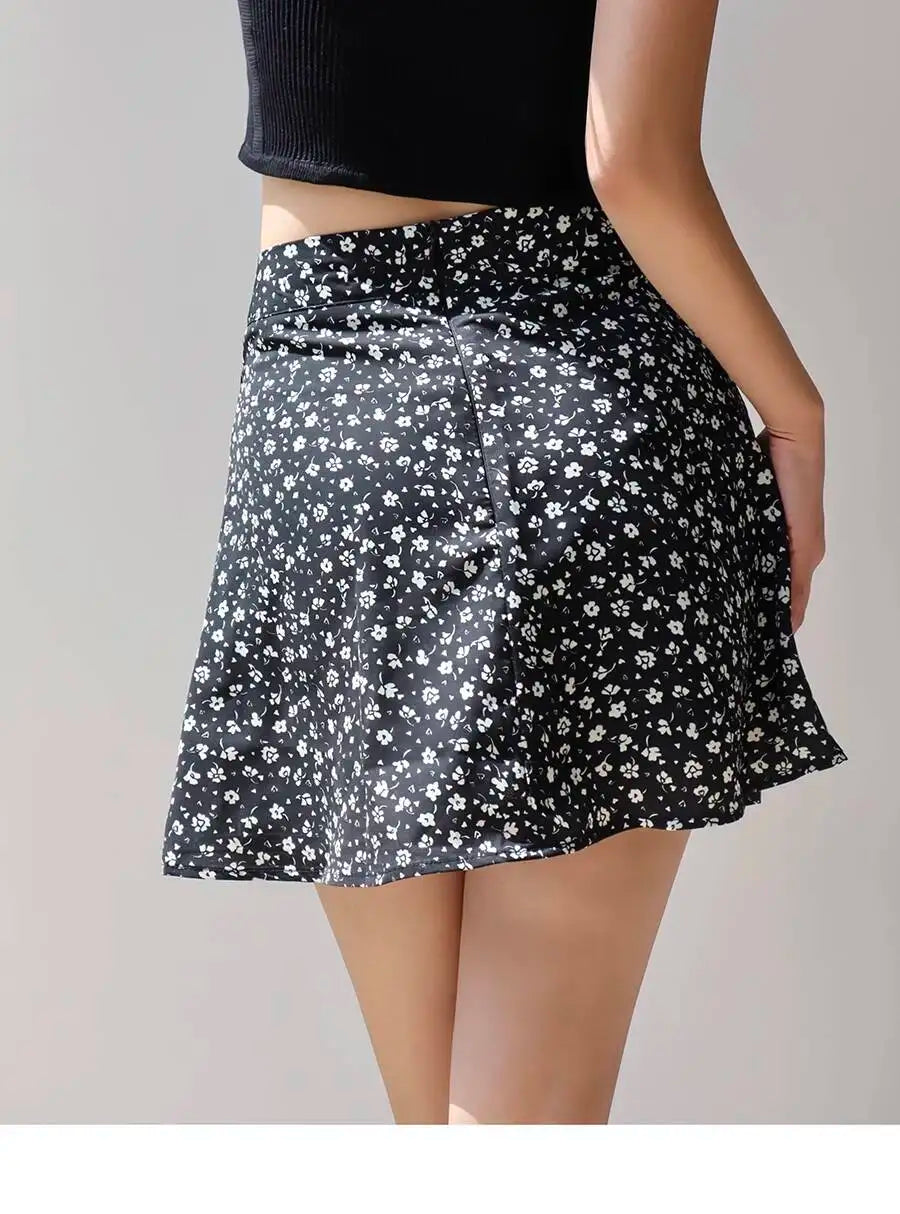 2026 Summer New Retro Vacation Style Small Floral Half Skirt High Waisted Wrap Buttocks Elegant Sweet Slim Short Skirt 06AH