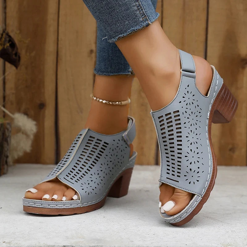Retro Hollow Out Thick Heeled Sandals for Woman Summer Lightweight High Heels Sandals Women Plus Size Outdoor Platform Sandles