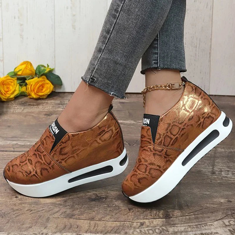 Snake Print Pu Leather Sneakers Women Autumn Winter Low Top Platform Sports Shoes Woman Slip On Lightweight Casual Shoes Mujer