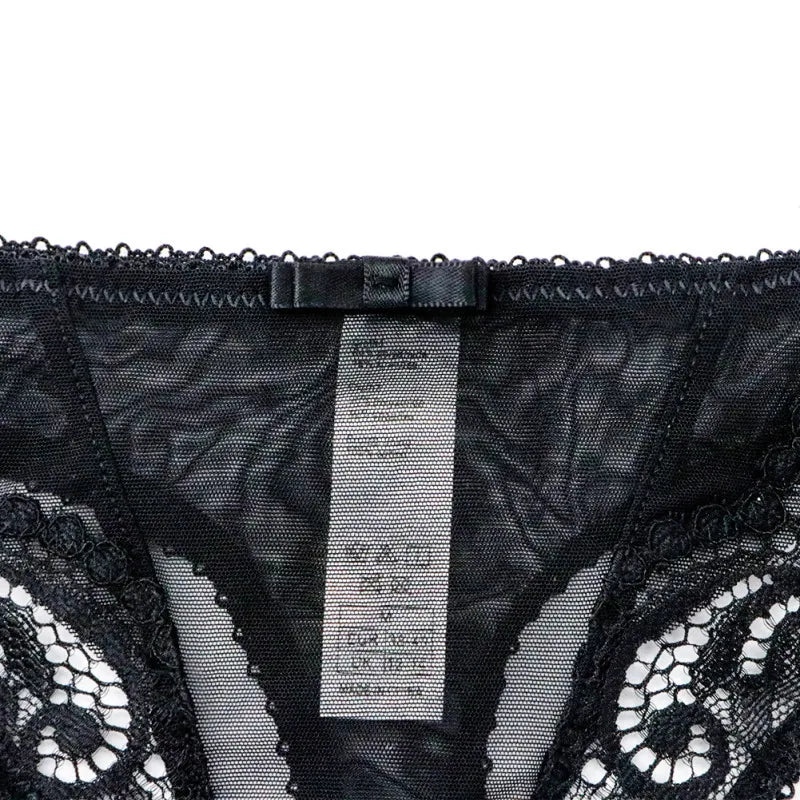 Sexy hollow half-cup bra set, lace push-up, push-up nipples, see-through thong and collar, four-piece set