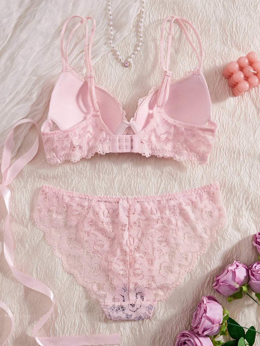 6-Piece Set Women's Bra and Panties Set Sexy Patterned Lace Patchwork No Lining Comfortable Fitting Women's Push-Up Bra Women's Underwear Set