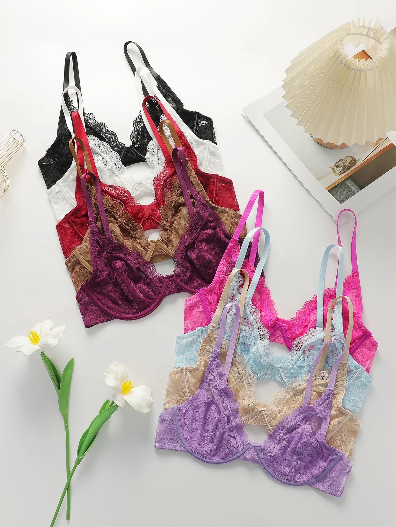 Beautiful fashionable colored strip steel support underwear thin lace semi transparent women's underwear sexy Lingerie HR2635
