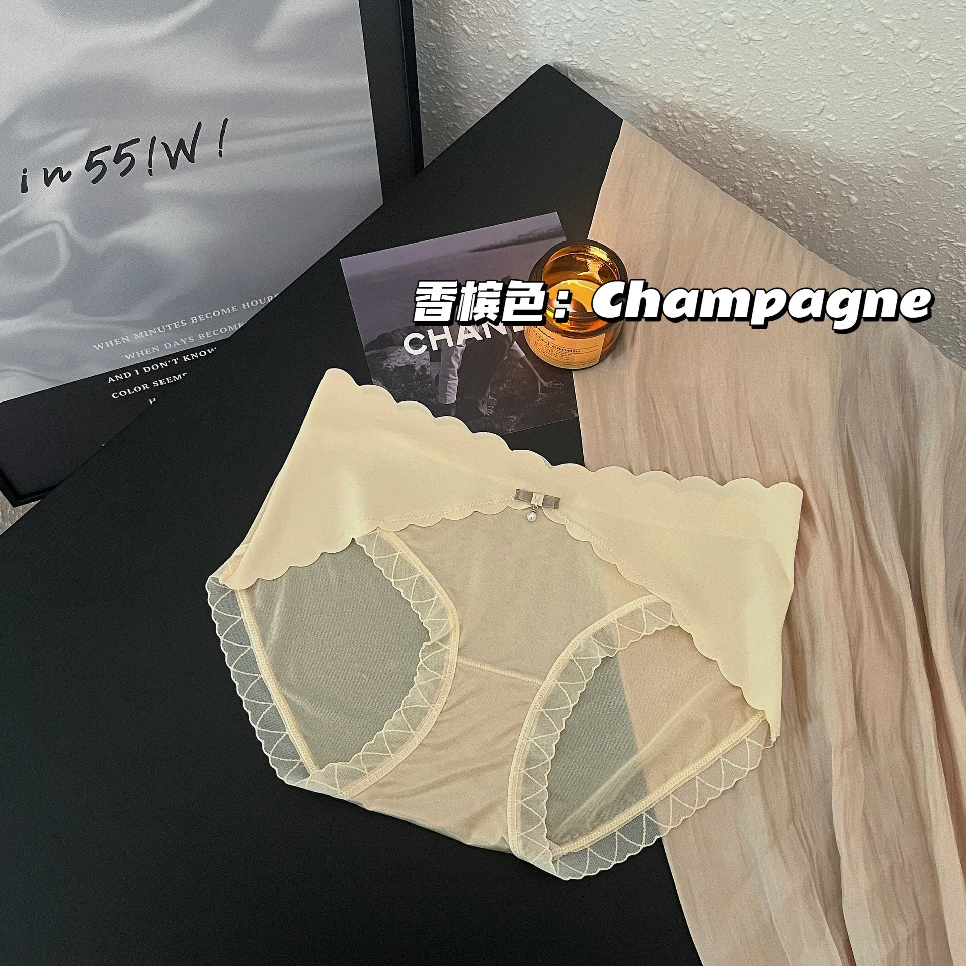 WOMEN Lace underwear, seamless, comfortable, high-elastic, hip-covering briefs, breathable mulberry silk, antibacterial crotch