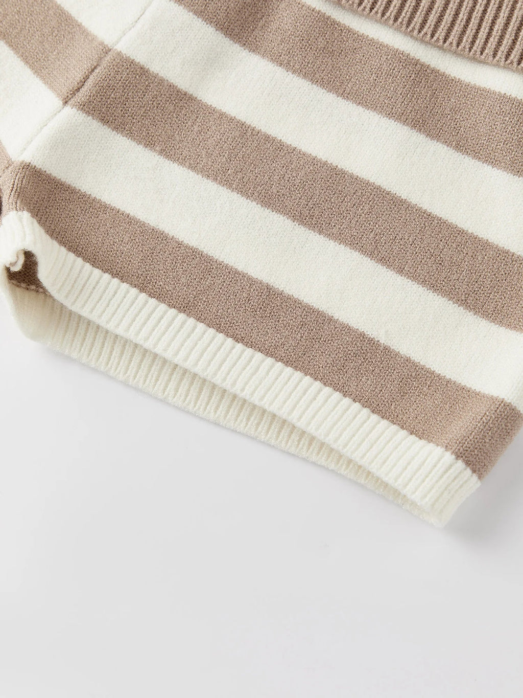 Summer Women's Trendy Shorts Foldover Waistband Striped Knit Shorts Beach Casual Streetwear