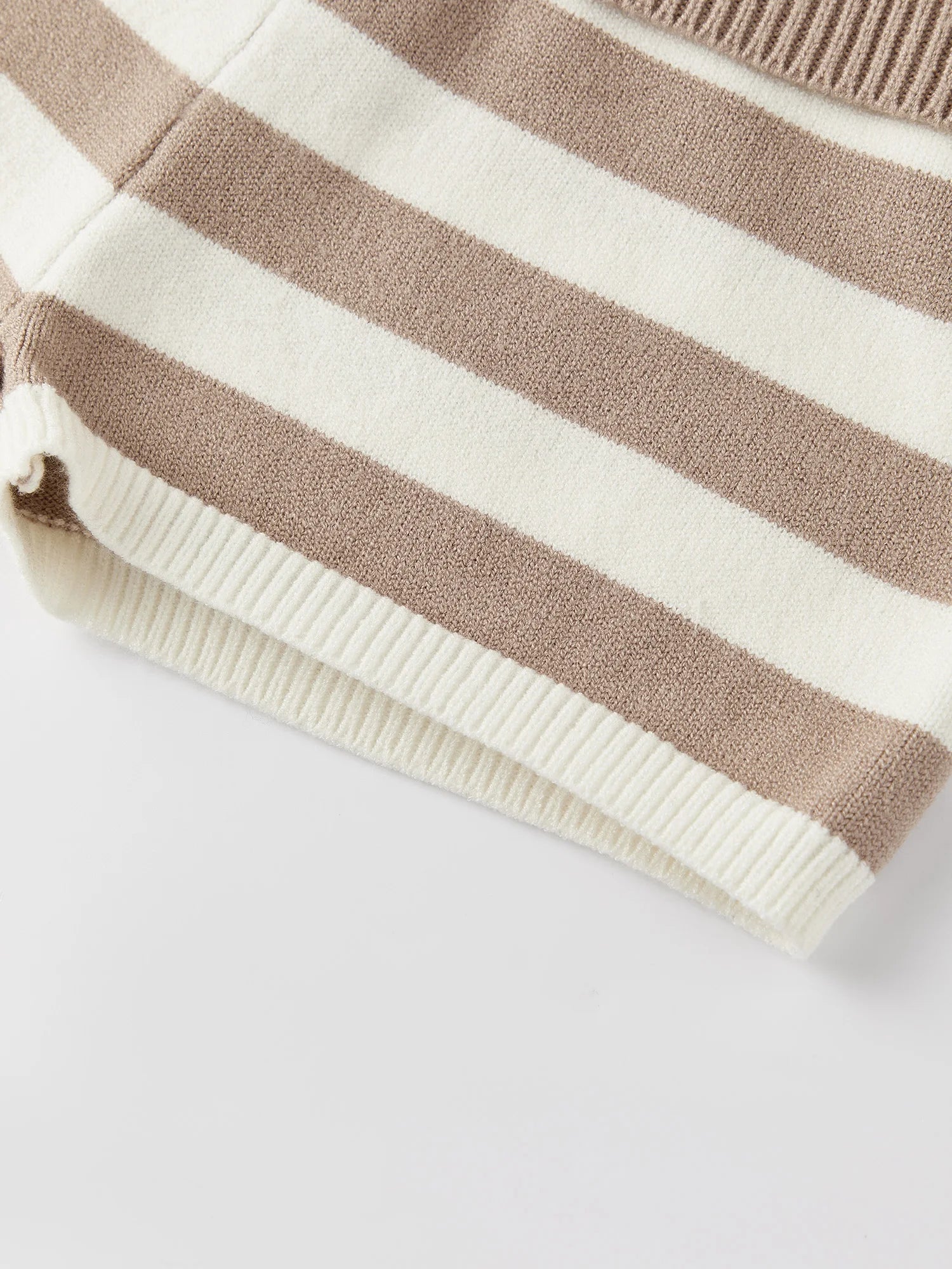 Summer Women's Trendy Shorts Foldover Waistband Striped Knit Shorts Beach Casual Streetwear