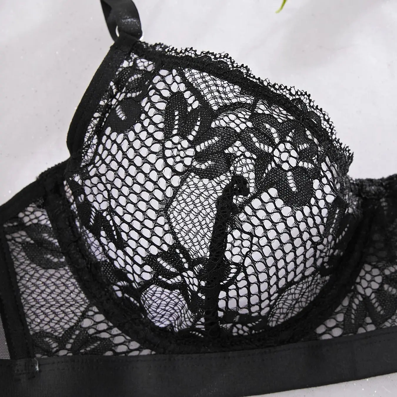 “Women's Black Lace Bra and Thong Set - Sexy Sheer Underwire Lingerie, Floral Embroidery, Seductive Nightwear”