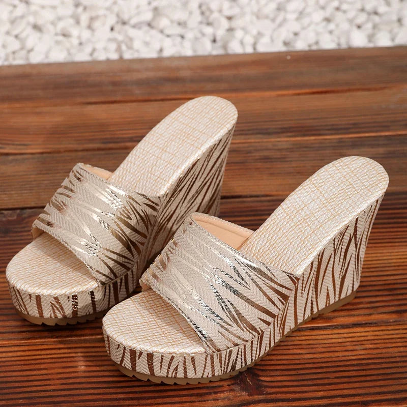 Fashion Stripe Print Thick Bottom Slippers Women New Wedge Chunky Platform Sandals Woman Summer Daily High Heel Slides Female