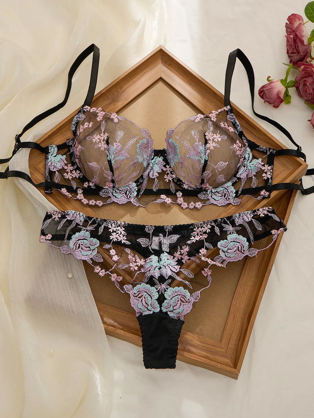 Sweet Pastel Pink Embroidered Ladies' Bra And Panties Set with Steel Ring Support Upper Cup Thin Seamless Daily Underwear