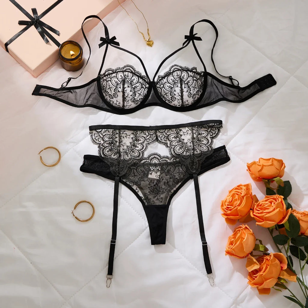 Black Thigh-High Stockings With Sexy Lace Single-Layer Thin Embroidered Lingerie Set, French-Style Pure Passion ZA825205