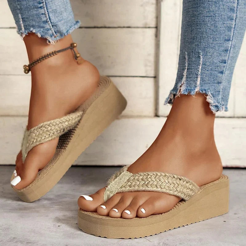 Straw Rope Weave Wedge Flip Flops Women Lightweight Thick Bottom Beach Slippers Woman 2025 Summer Clip Toe Platform Sandals
