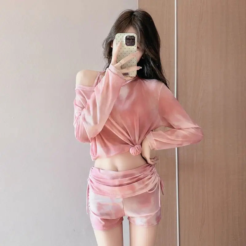 Two-piece swimsuit conservative three-piece set 2026 new slimming and flesh-covering long-sleeved hot spring swimwear