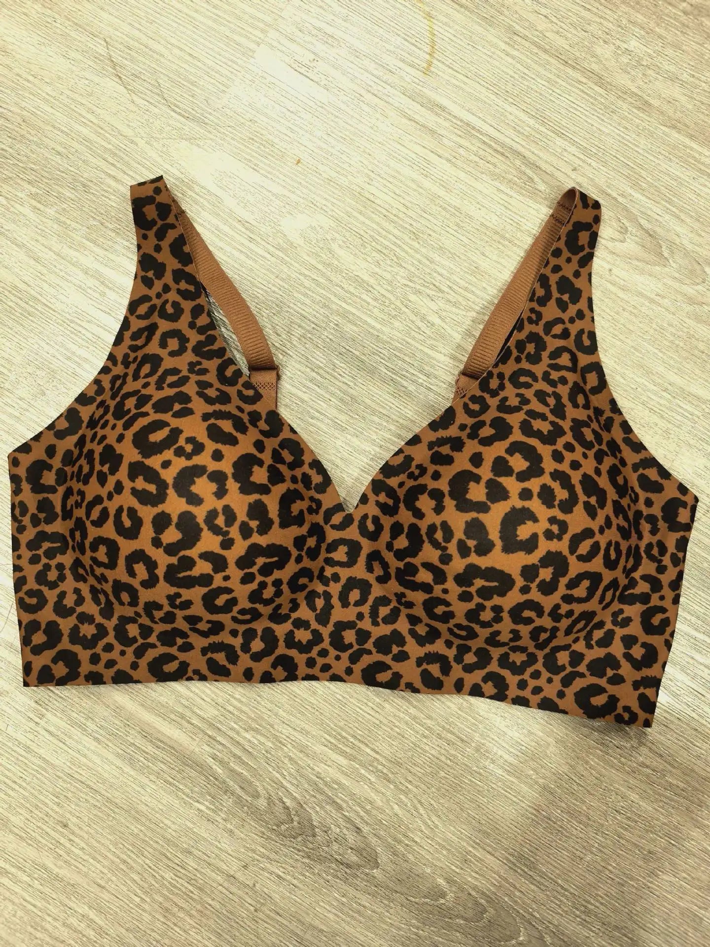 Women's Leopard Print Push-Up Seamless Bra Wire-Free Triangle Cup with Medium Mold Underwear Sexy and Comfortable Push-Up