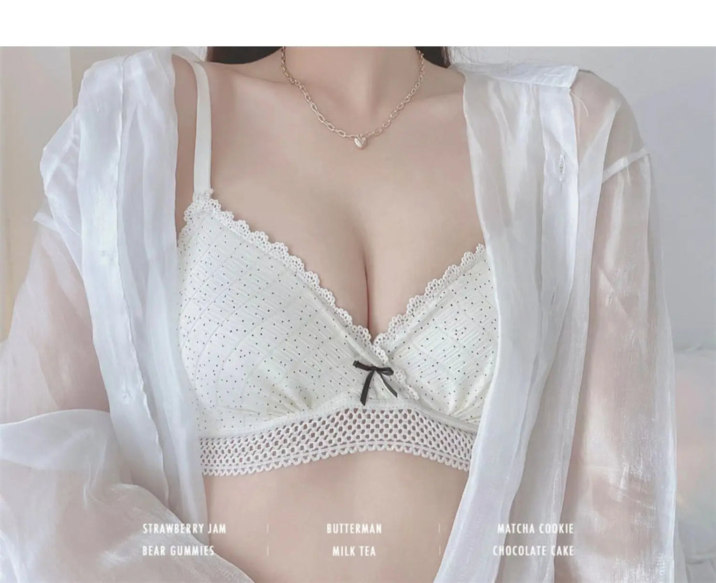 Japanese Style First Bra for School Girls No Wire Seamless Bralette Teen Comfort Invisible Thin No Marks, Natural Chest Enhancer