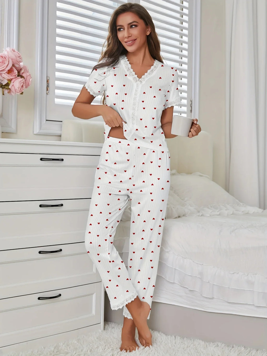 Autumn Winter Comfortable Pajamas Set with Love Heart Printed for Women Sleepwear Short Sleeve Top and Pants Homewear