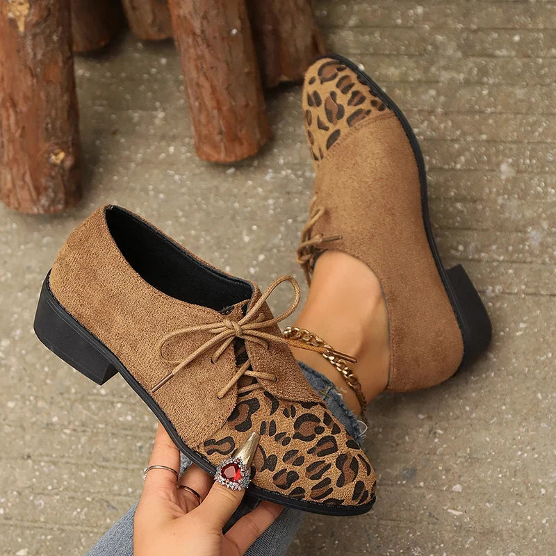 New Patchwork Loepord Pointed Toe Shoes for Women Retro Fax Suede Lacing Pumps Woman Shallow Square Heel Single Shoes Mujer
