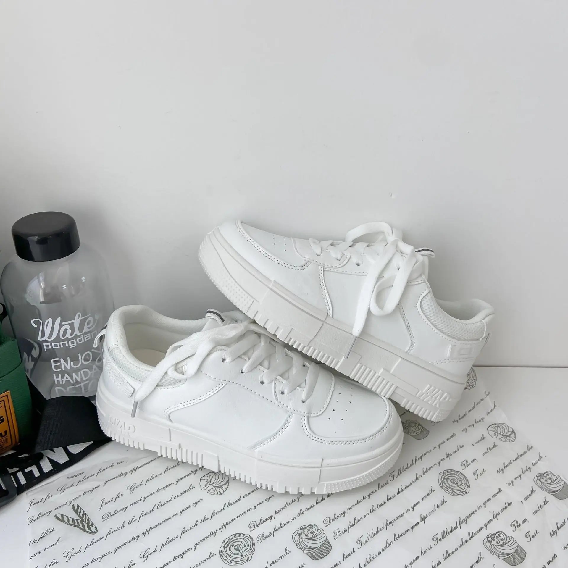 2022 Fashion Spring New Designer Hot Sale White Shoes Female Platform Sneakers Women Tenis Feminino Casual Female Shoes Woman