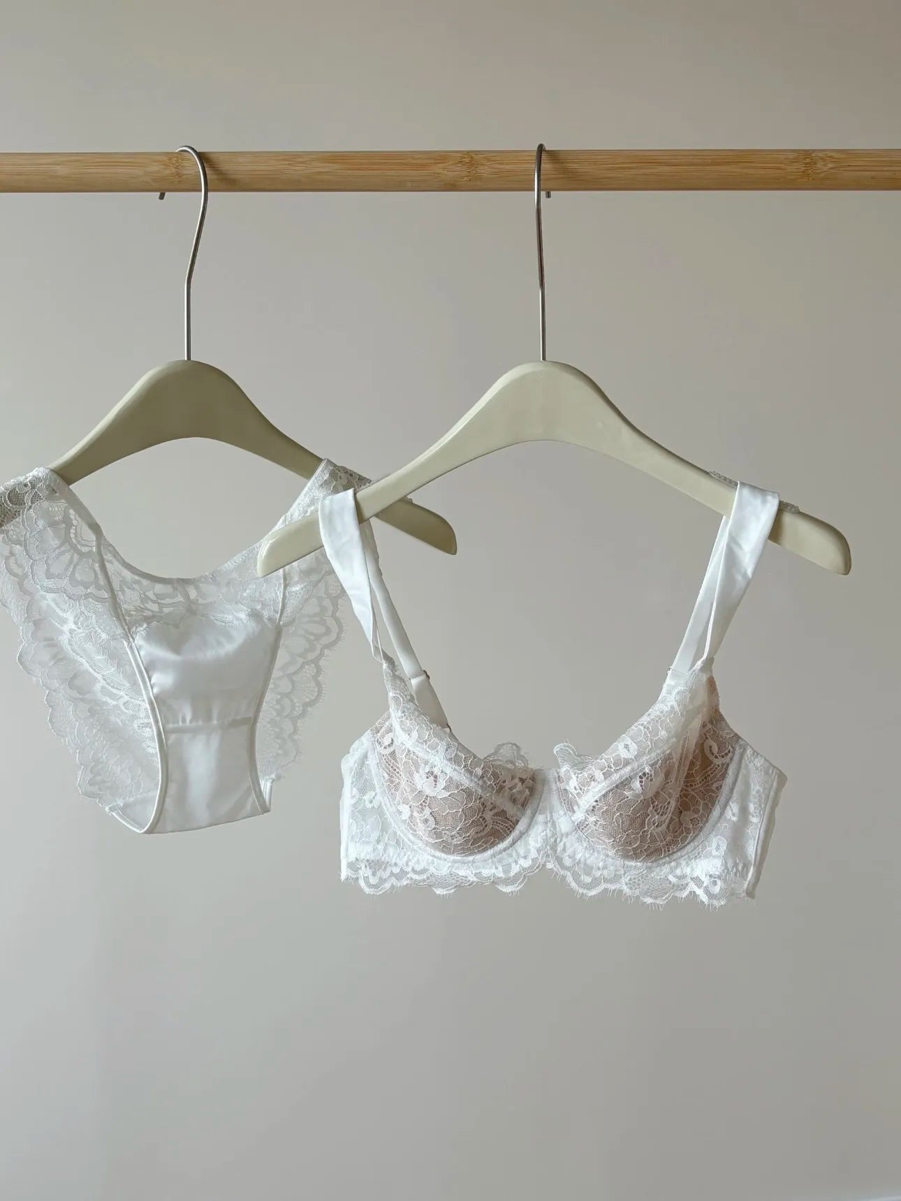 French Style U-Back Lace Minimizer Bra Set for Women | Big Bust Support Deep V Anti-Sagging | Sexy Summer Lingerie MOYISU Panty