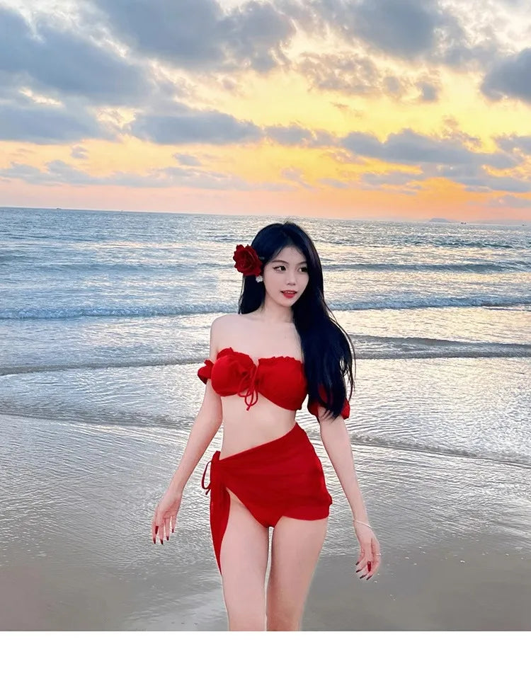 New High-end and Sexy European and American Retro Red Bikini Split Swimsuit for Women with Chest Pads, Pure Desire