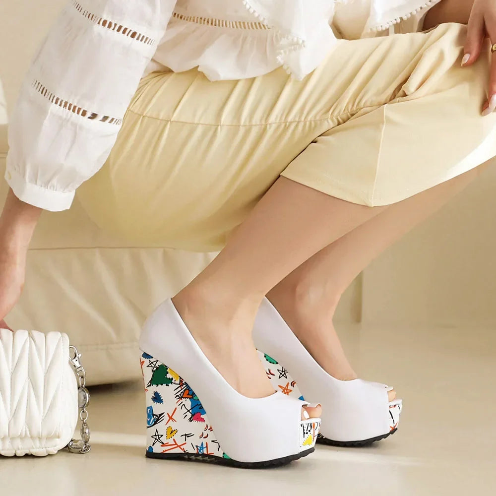 2026 New Big Size 33-43 Summer White Bohemian Graffiti Platform Pumps Slip On Black Red Chunky High Heels Wedges Shoes Women