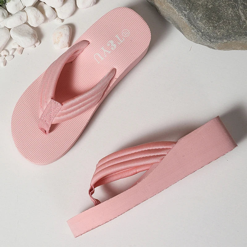 2026 Summer Beach Pink Flip Flops for Women Non Slip Weightlight Wedge Slippers Woman Fashion Thick Bottom Clip Toe Slides Mujer