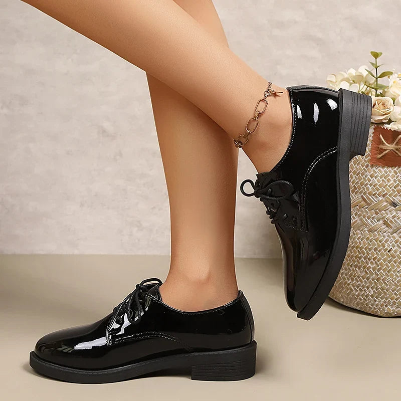 Pink Patent Leather Oxford Shoes Women Fashion Lace Up Pointed Toe Med Heel Pumps Woman Plus Size 43 Thick Heels Office Shoes