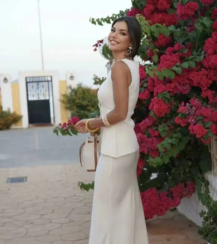 Women's Sleeveless Knit Top With Metal Buttons White Sleeveless Button Down Vest And Maxi Skirt Two Piece Set For Women S7XY