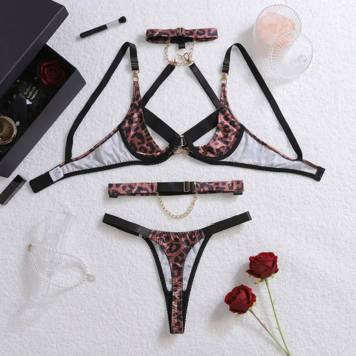 2025 Metal Chain Sexy Wild Leopard Pattern Hollow Cross Heavy Craftsmanship Body Shaping Sexy Underwear Five Piece Set