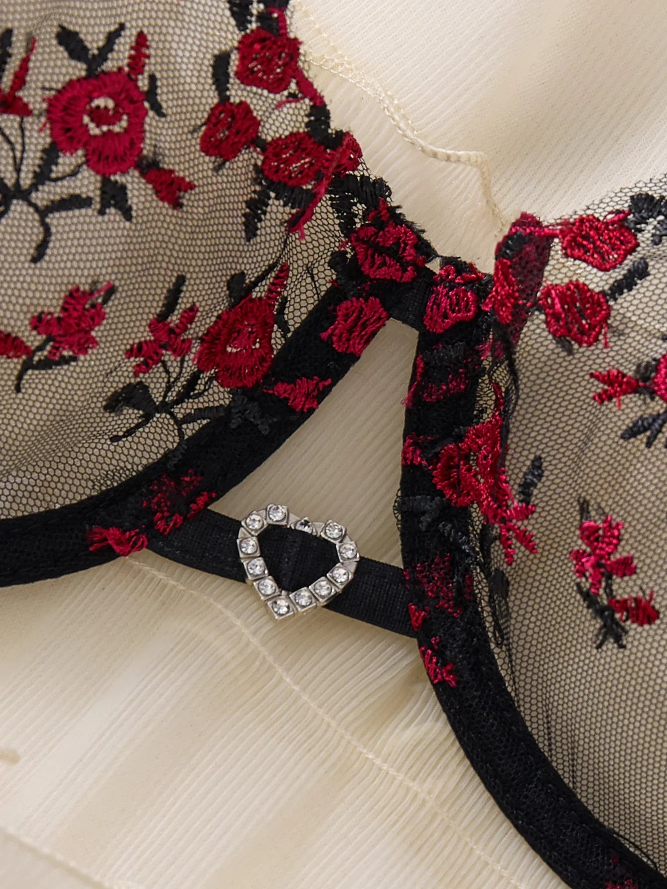 A Set of Black Sexy Lingerie, Featuring Floral Patterns, Combining Allure and Sensuality in One ZA824028