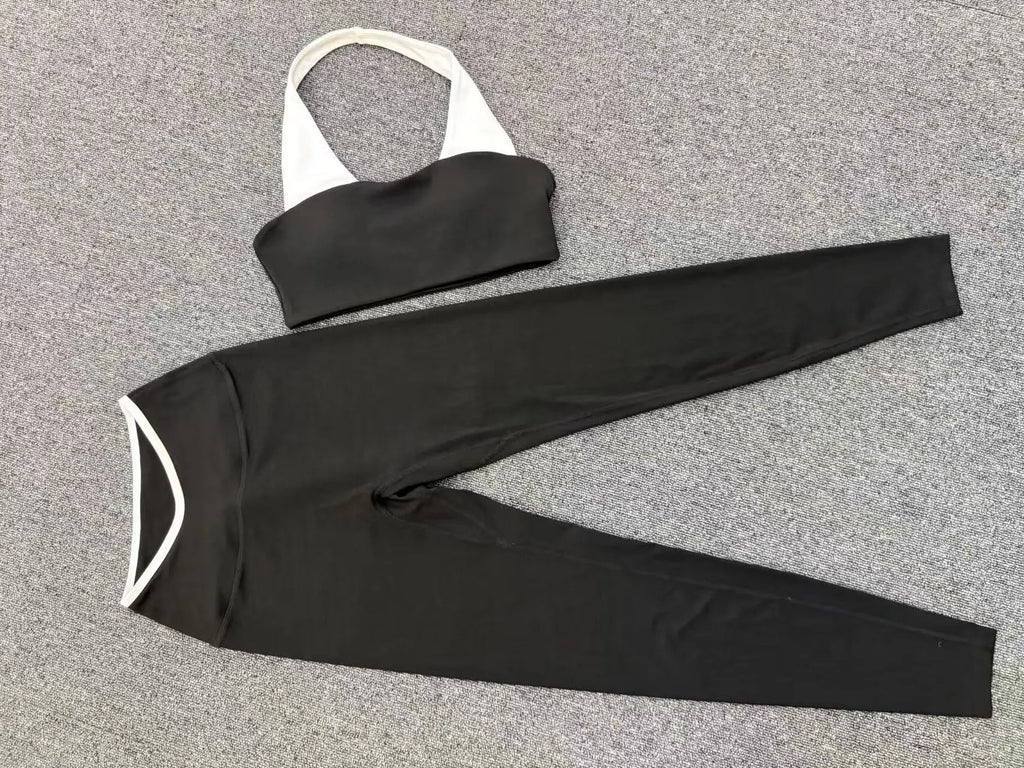 2 Pieces Color-block Yoga Sets Women  Hanging Neck Sports Bra High Waist Pants Built-in Pockets Outdoor Fitness Workout Suit