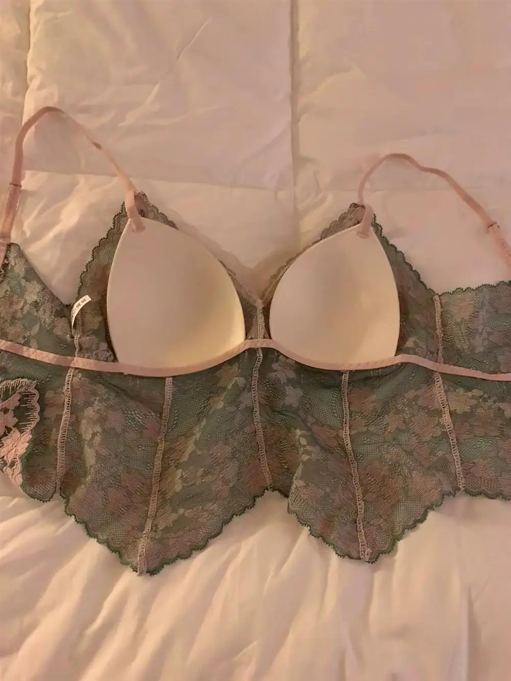 Sexy French Lace Halter Bra Summer Bralette Small Bust Wrinkle-Free Adjustable Straps Beauty Back Vest Wirefree Comfort Bra Set
