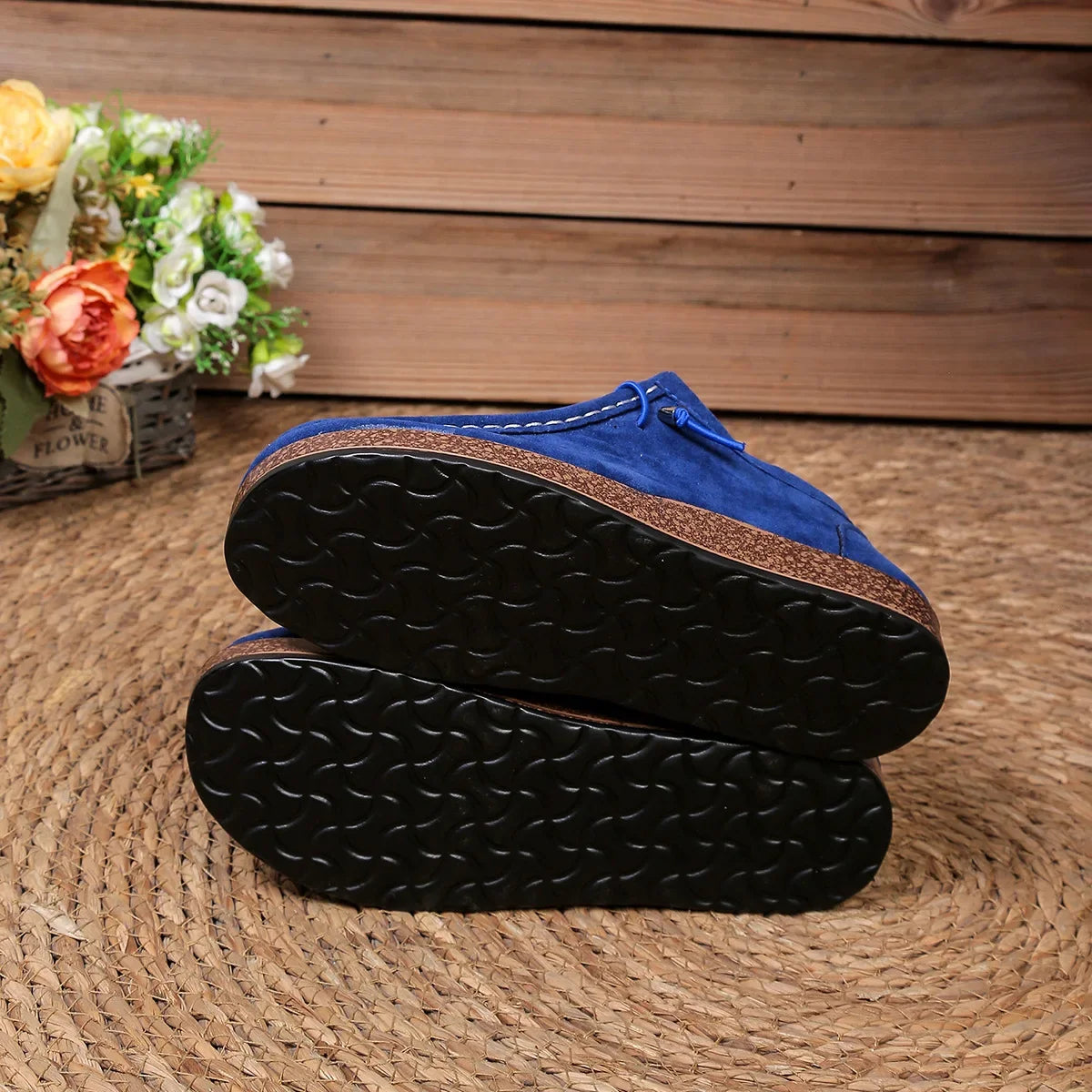 New Fashionable Slip-On Loafers Women's Shoes with Elastic Laces Lightweight Casual Outdoor Footwear Easy to Match 2026