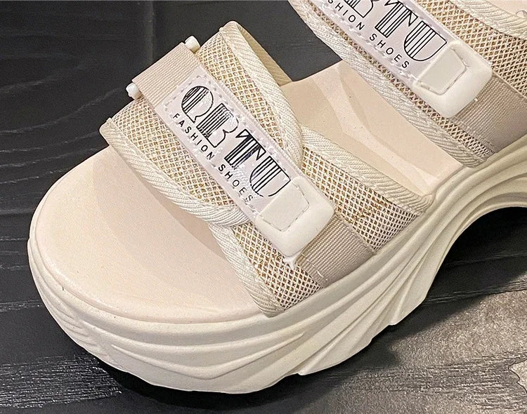New Sports Sandals for Women Flat Bottomed Beach Shoes Thick Soled Casual Women Shoes Sandalias De Mujer 2025
