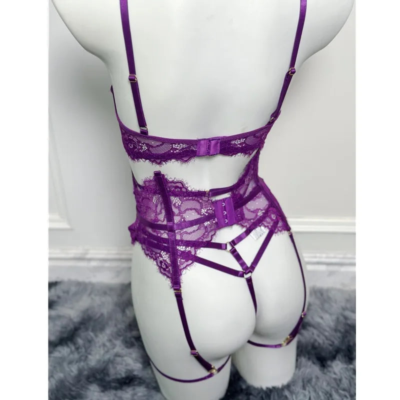 Toucheart Sexy Lingerie Suit for Women Lace Patchwork Halter Bra Set Solid Color Sexy Mesh See-through Garters Underwear Set New