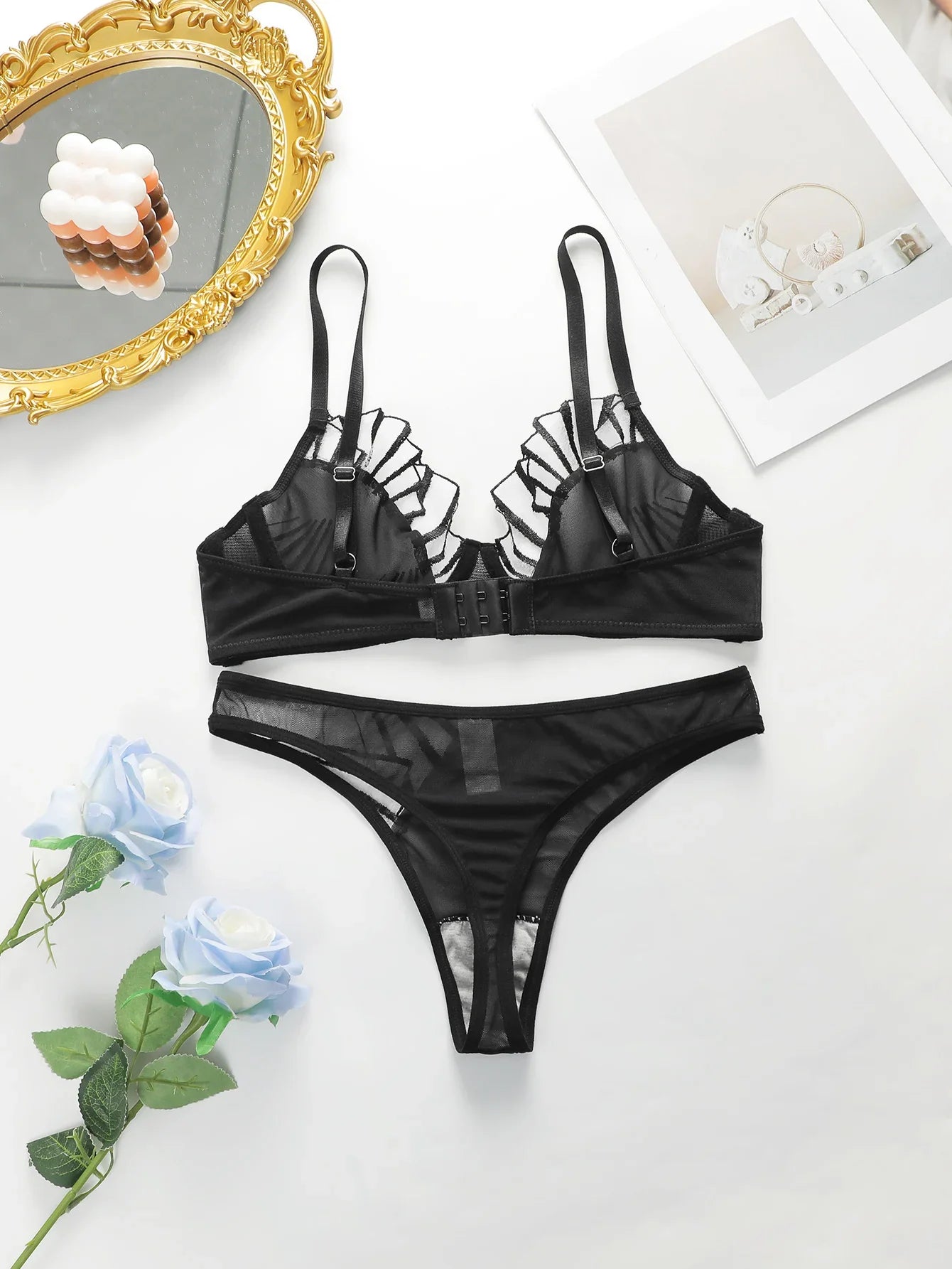 Beautiful Women's Pink and Black brassiere Lace Sexy Lingerie Set Pull Up Bra 2024 New fashionable Women's Clothing