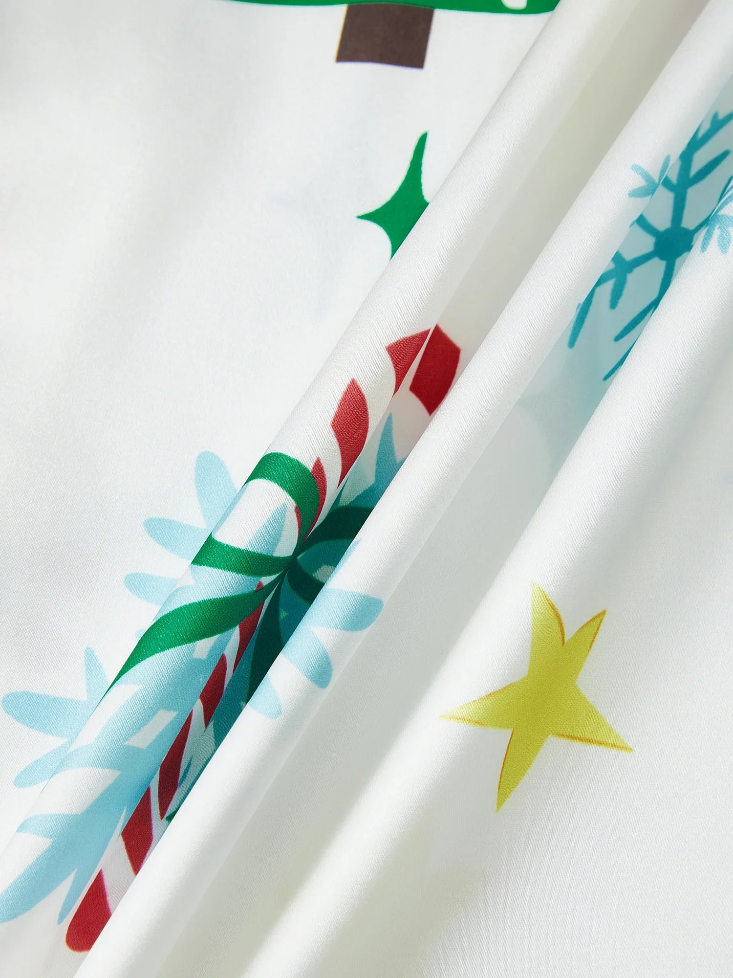 Women's Christmas Satin Pajama Set Long Sleeve Lapel Santa Claus/Christmas Tree Print Shirt Shorts Two Pieces Sleepwear