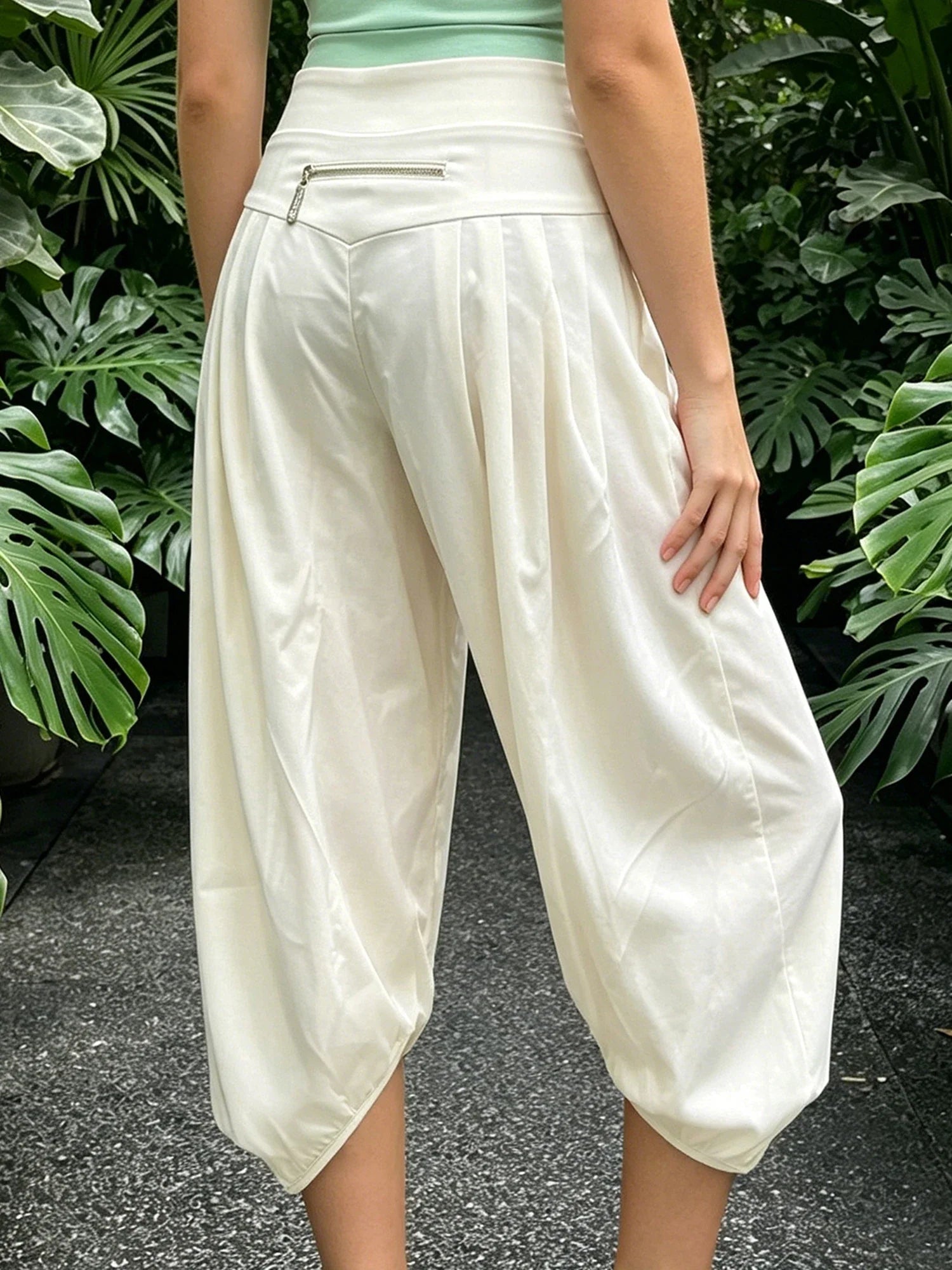 Summer Women Cargo Capri Pants Elastic Waist Cuffs Cropped Trousers with Side Pockets Fashion Casual Loose Fit Pants Streetwear
