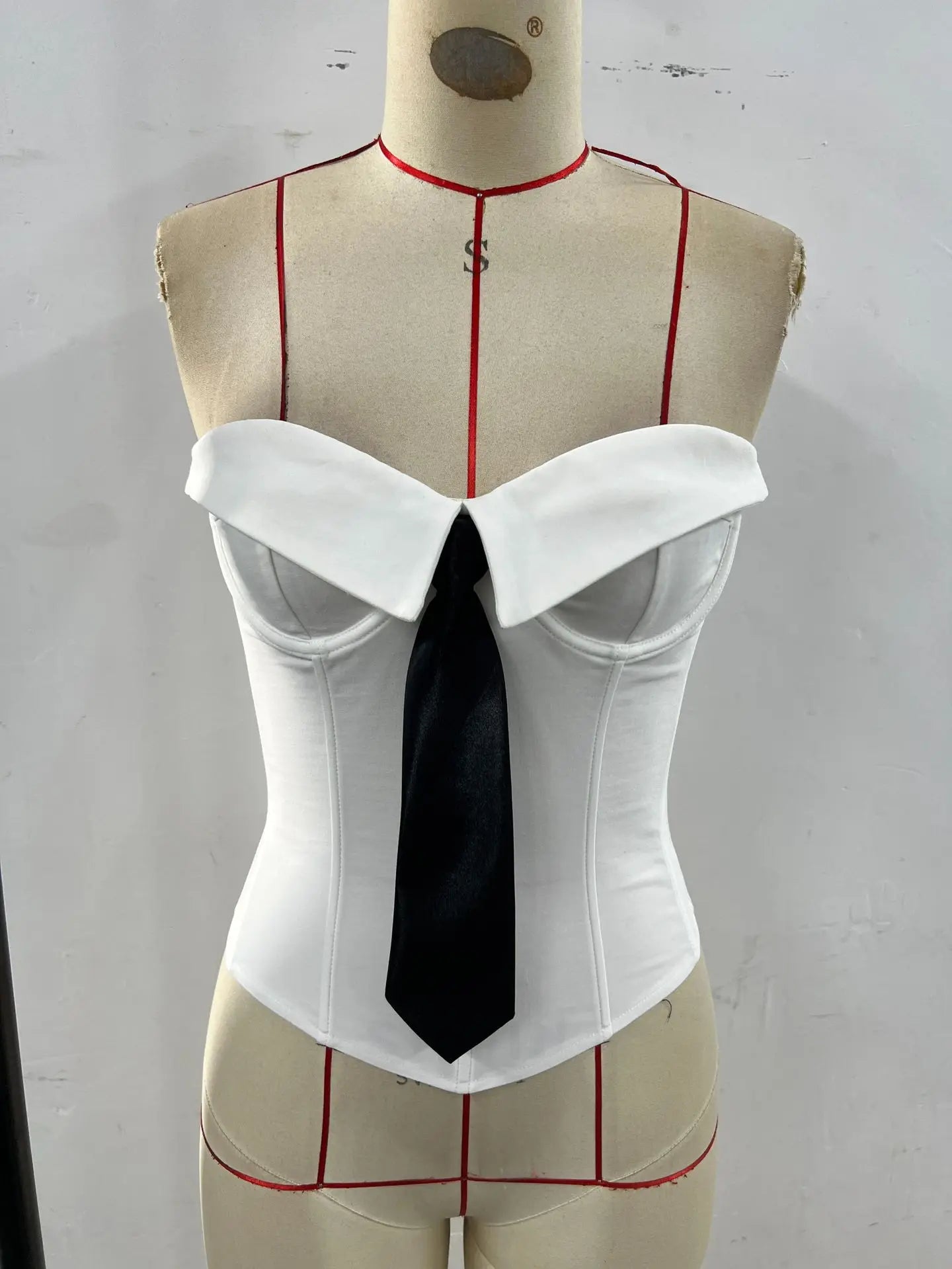 Spring Summer Women's Tank Top 2026 New Sexy Strapless Crop Top Fashion American Style Fishbone Corset Lady Night Club Camisole