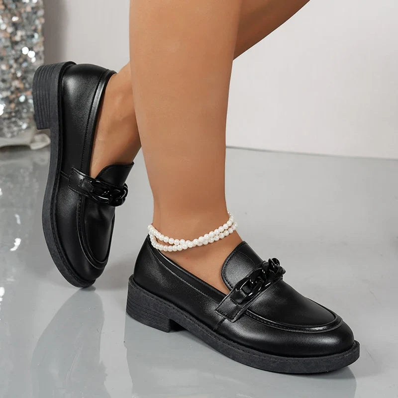 Chain Decor Patent Leather Women's Loafers Comfortable Slip On Med Heel Student Shoes Woman Plus Size Point Toe Oxford Shoes 42