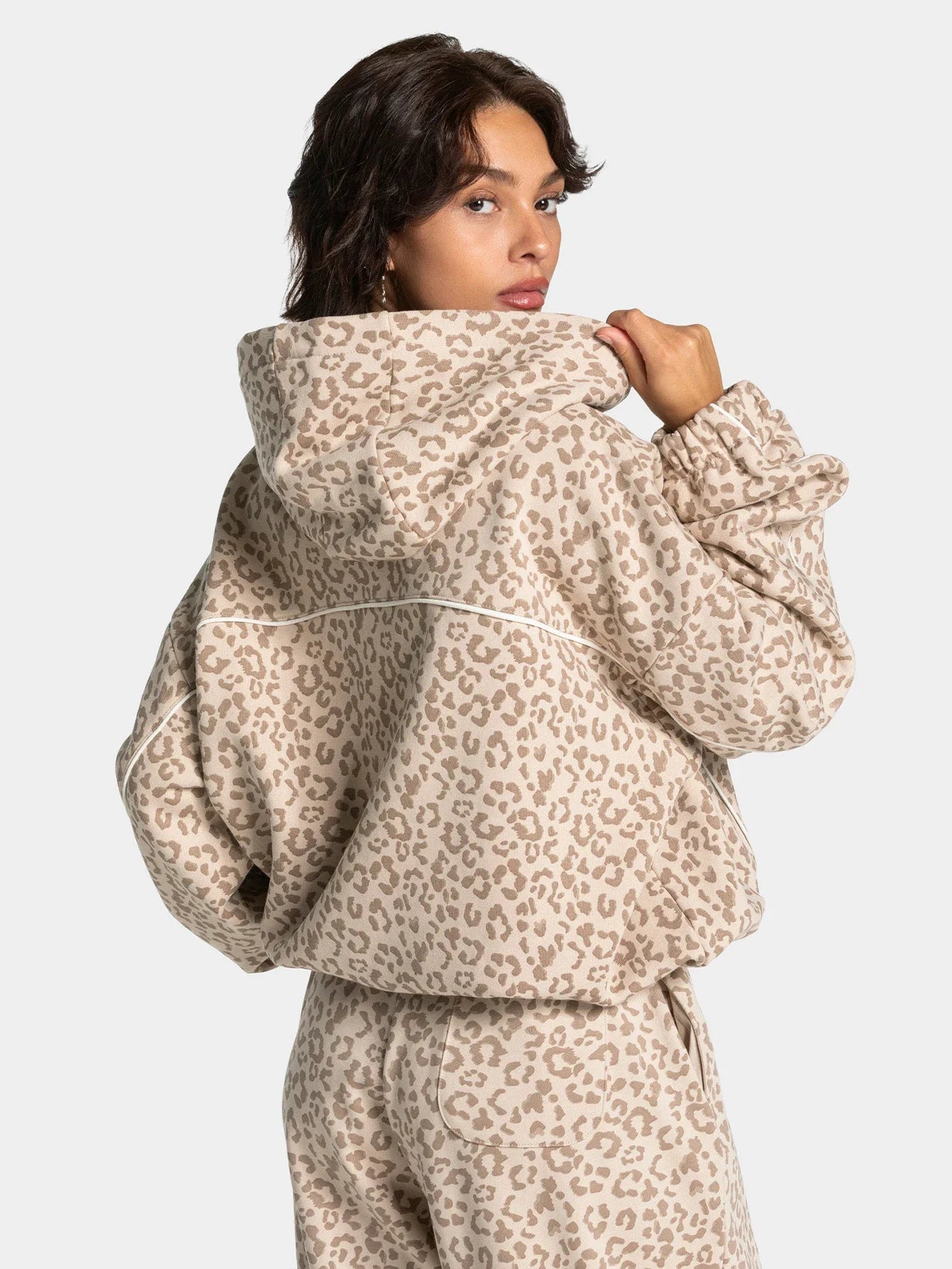 Vintage Leopard Hooded Sweatshirt Suit Loose Fit Contrast Line Wide Leg Trousers Fashion Athletic Tracksuit Outfit