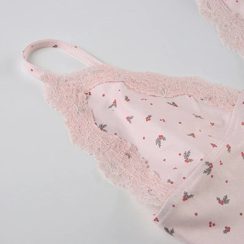 Women Two-pieces Pajamas Set Pink Floral Lace Patchwork Sleepwear Sleeveless Camisoles and Slim Cute Shorts Loungewear