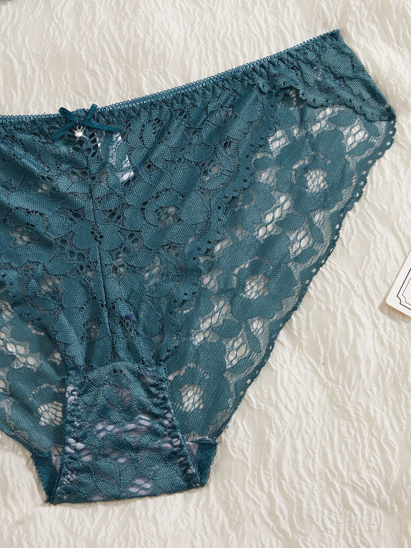 6-Piece Set Women's Bra and Panties Set Sexy Patterned Lace Patchwork No Lining Comfortable Fitting Women's Push-Up Bra Women's Underwear Set