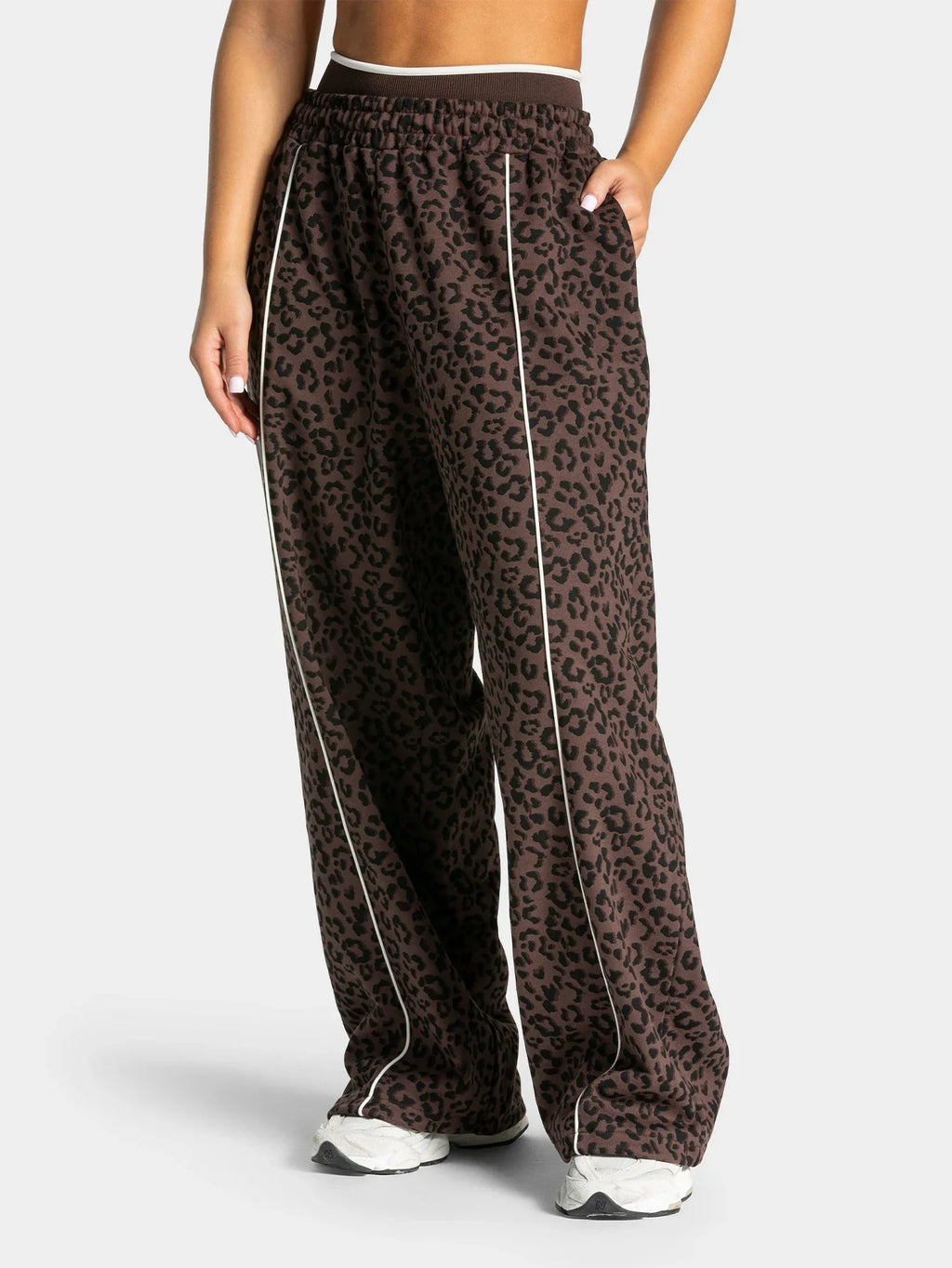 Loose Leopard Print Yoga Lounge Pants - Comfortable Sport Leggings for Workout & Casual Wear