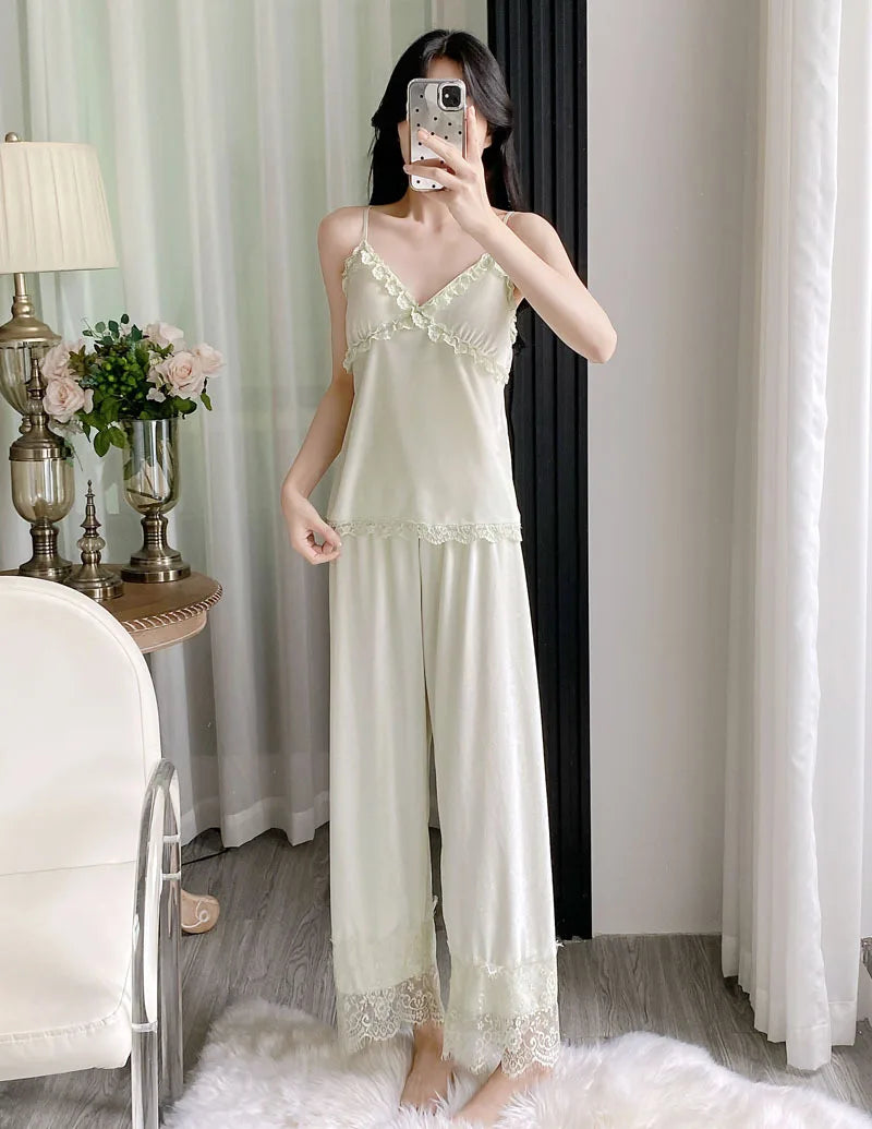 Gold velvet three-piece pajamas set, autumn and winter lace nightgown, sexy home wear with chest pad