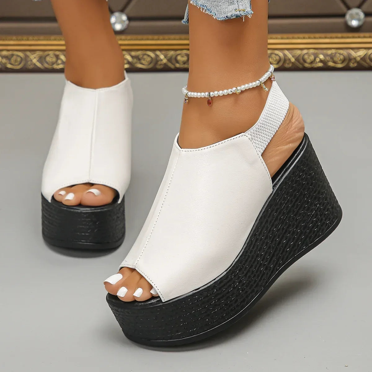 Fish Mouth Leopard Fashion Casual Wedge Heel Slippers for Women's 2026 Summer New Open Toes Breathable Comfortable Beach Sandals