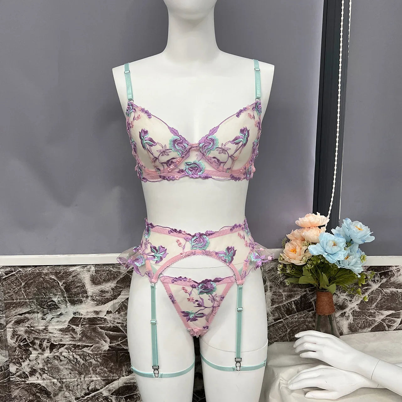 Women's Clothing Sets Erotic Woman Sexy Lingerie Sexy Women Underwear Set See-through Lingrie Femme Bra and Thongs to Set Bras