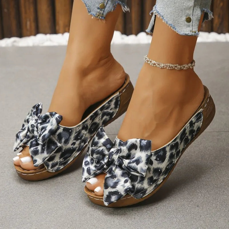 New Women Slippers Flat Sole Casual Soft Big Size Sandals Comfy Platform Outdoor Casual Comfortable Slippers for Women